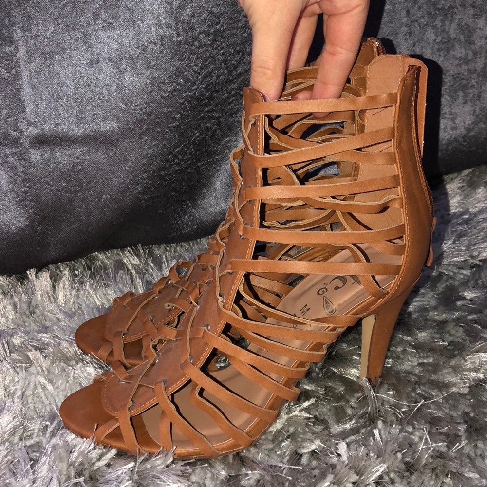 Rue 21 high heels